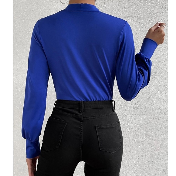 Luxe Black Plunging Neck Long Sleeve Bodysuit - Picture 5 of 7